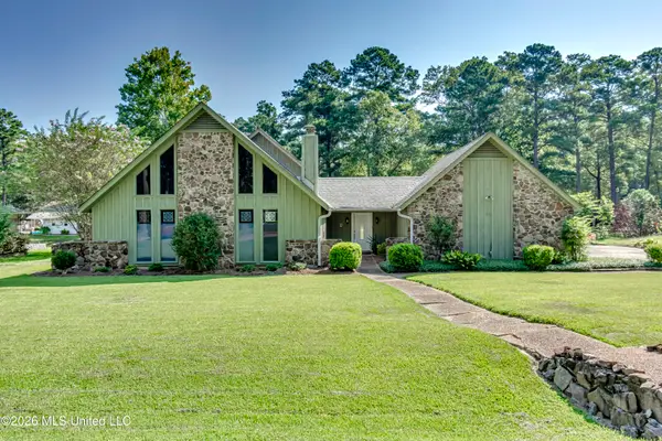 106 Glen Cove Road, Brandon, MS 39047
