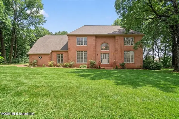 6965 Fox Chase Drive, Southaven, MS 38671