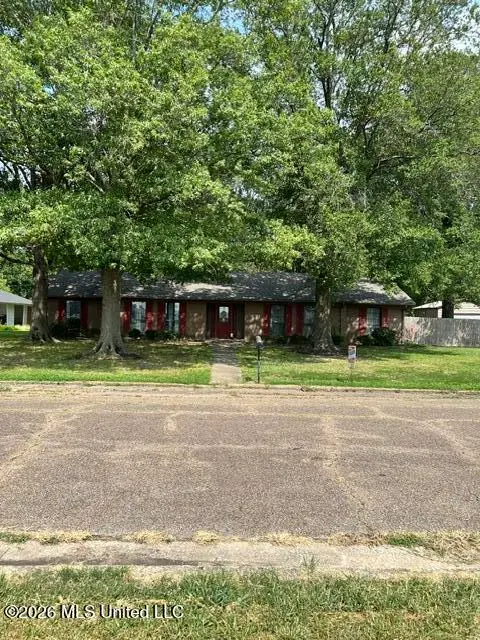 1002 Owen Meadows Street, Clarksdale, MS 38614 - #2