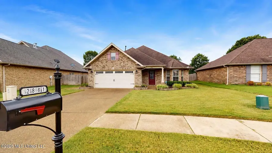 2861 S Hartland, Southaven, MS 38672 - #2