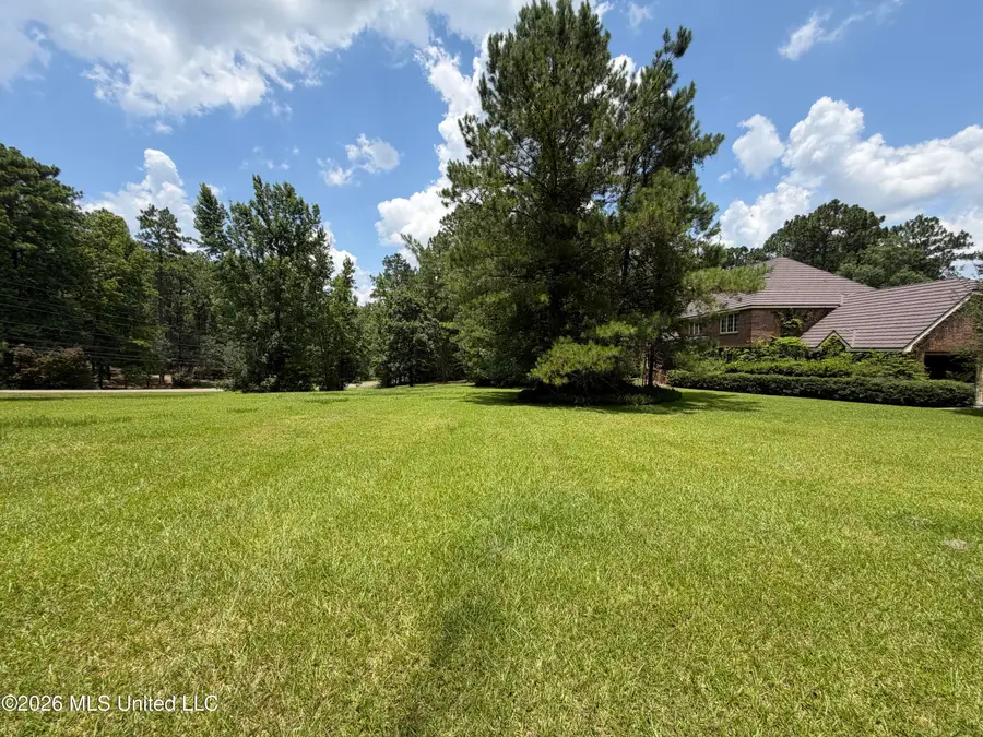 2000 S 40th Avenue, Hattiesburg, MS 39402 - #2