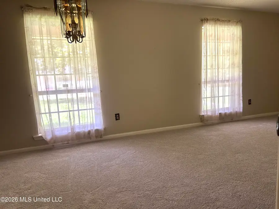 209 S Loftin Street, Picayune, MS 39466 - #2