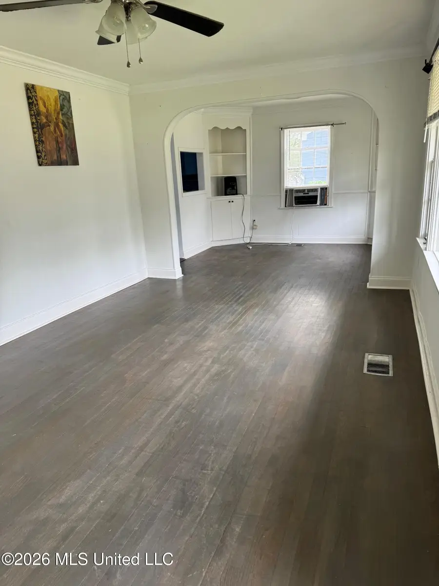 1118 W Mcdowell Road, Jackson, MS 39204 - #3