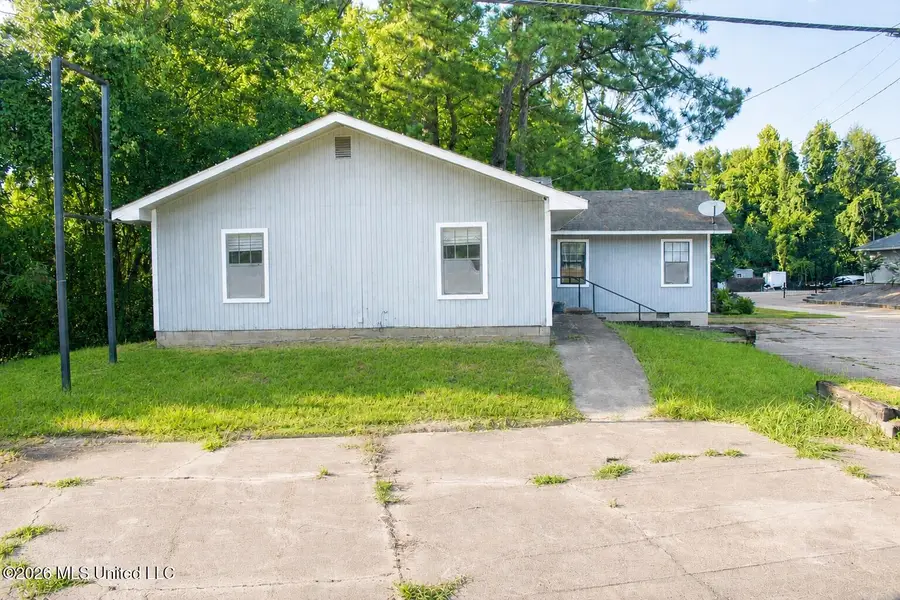 830 Lakeview Drive, Grenada, MS 38901 - #3