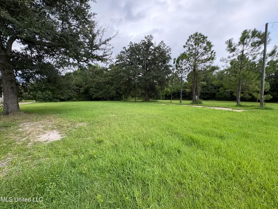 504 Cedar Avenue, Pass Christian, MS 39571 - #3
