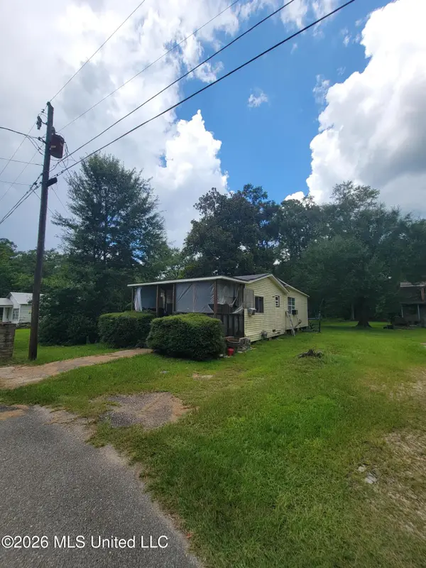 1107 Roosevelt Street, Picayune, MS 39466