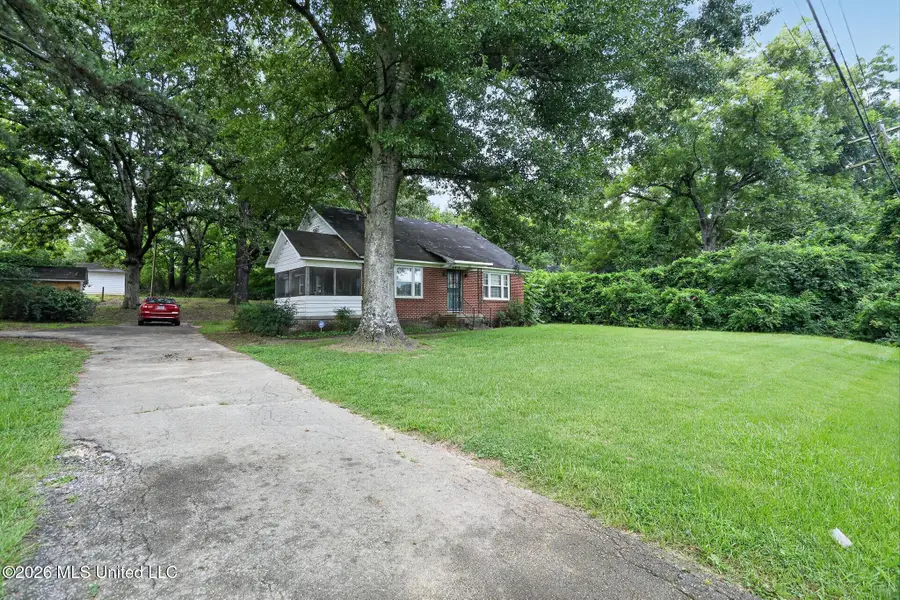 105 SE Boundary Street, Holly Springs, MS 38635 - #3