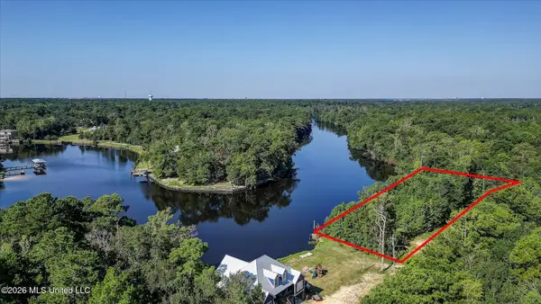 12209 Hickman Road, Biloxi, MS 39532