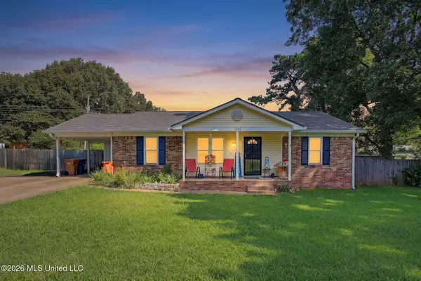 1396 Haywood Drive, Southaven, MS 38671