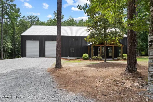 49 Progress Trail, Sumrall, MS 39482