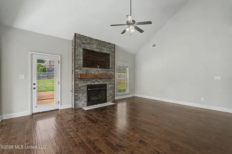 1316 N Heritage Circle, Hernando, MS 38632 - #3