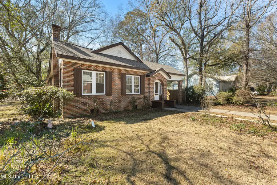 402 8th Avenue, Hattiesburg, MS 39401 - #3