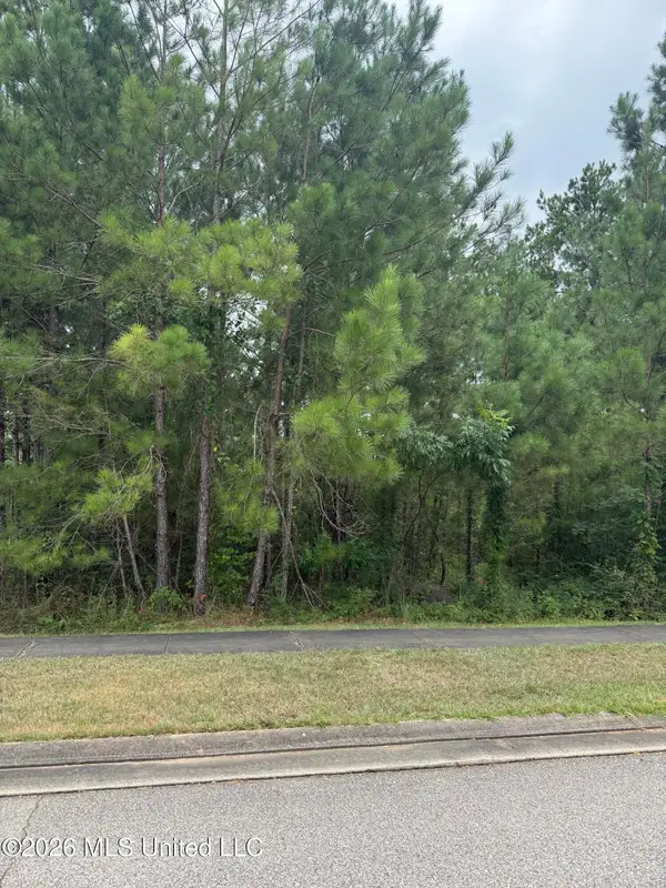 42 S Of, Hattiesburg, MS 39402