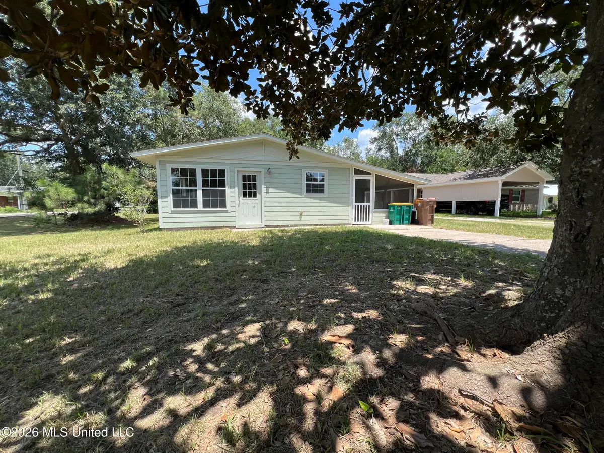 524 W Old Pass Road, Long Beach, MS 39560 - #1