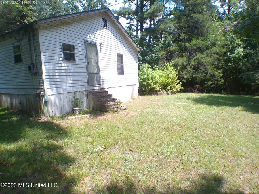 2204 SE Old Hwy 18 No 2, Hermanville, MS 39086 - #2