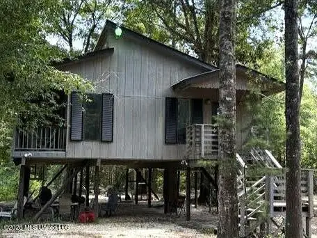 85 Lazy Wolf Cove, Poplarville, MS 39470