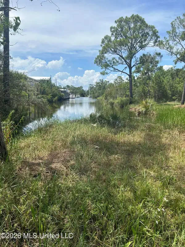0 Whale Avenue, Bay Saint Louis, MS 39520