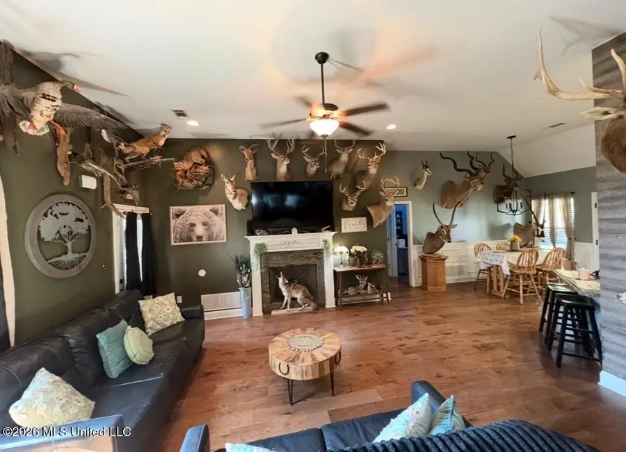 104 Creekside Drive, Senatobia, MS 38668 - #3