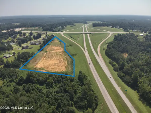 55 Coles Drive, Pontotoc, MS 38863