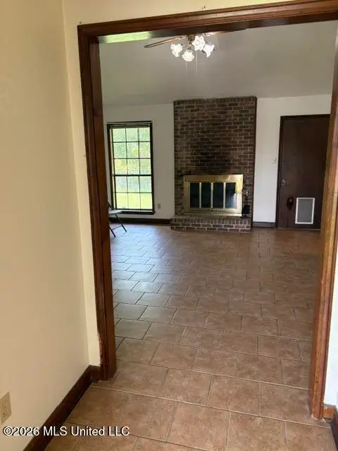 312 Gilliam Place, Greenwood, MS 38930 - #3