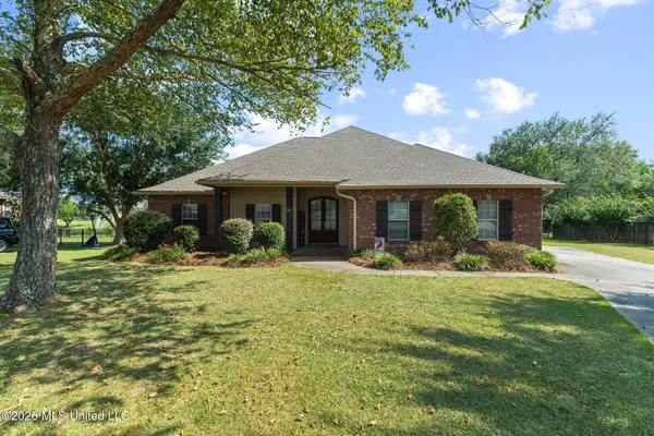 25 Lakeland Circle, Petal, MS 39465