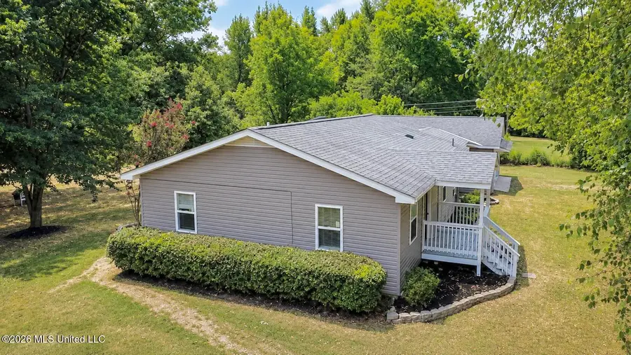 1335 S Point Cove, Southaven, MS 38672 - #2