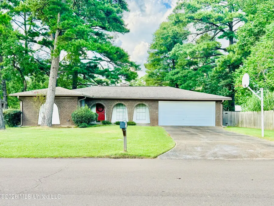 2558 Upper Drive, Pearl, MS 39208 - #2