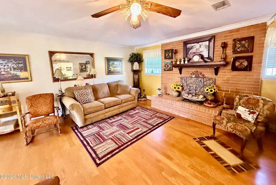 2155 Sherwood Place, Biloxi, MS 39531 - #3