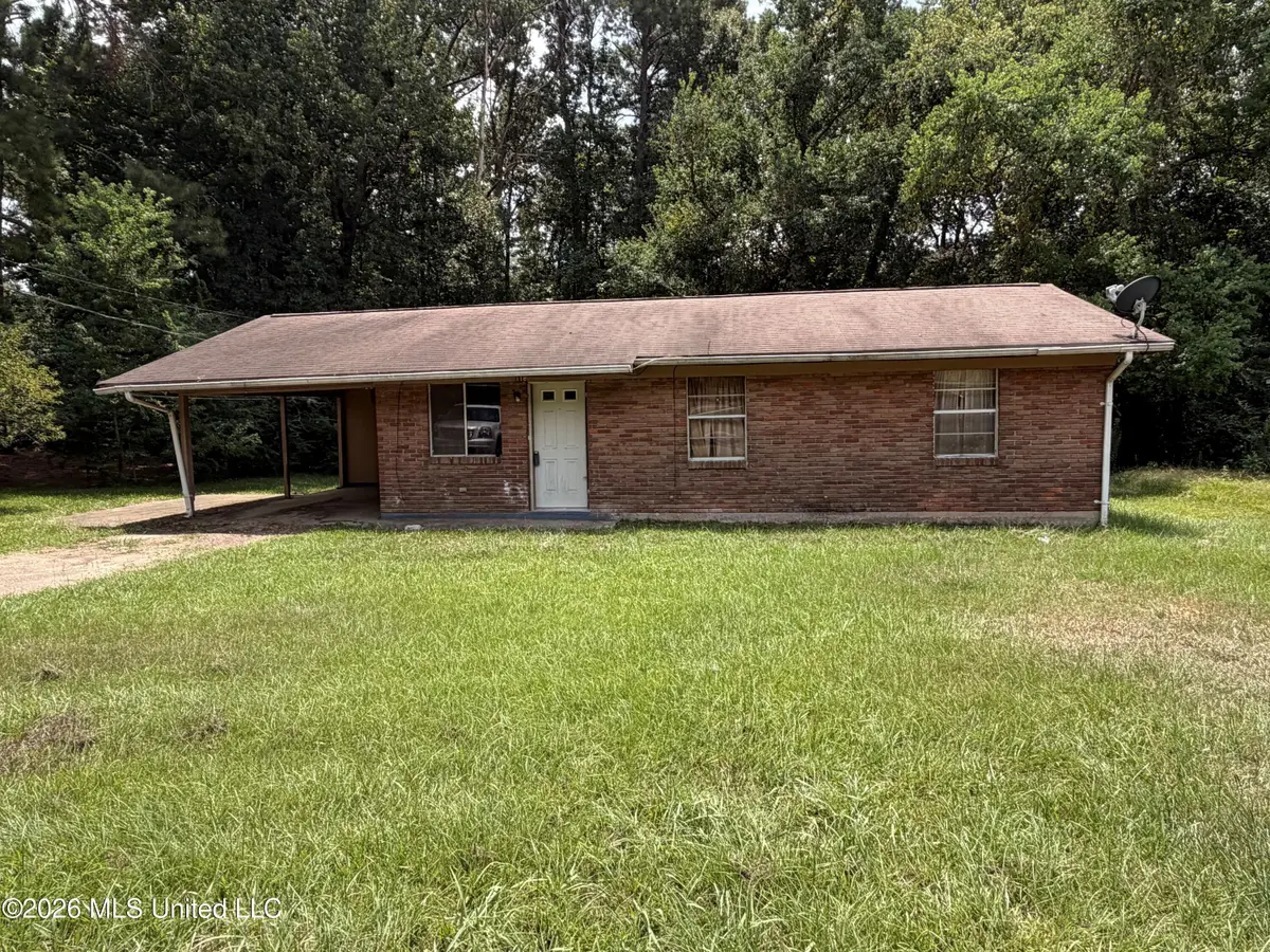 118 W Maple Street, Hazlehurst, MS 39083 - #1