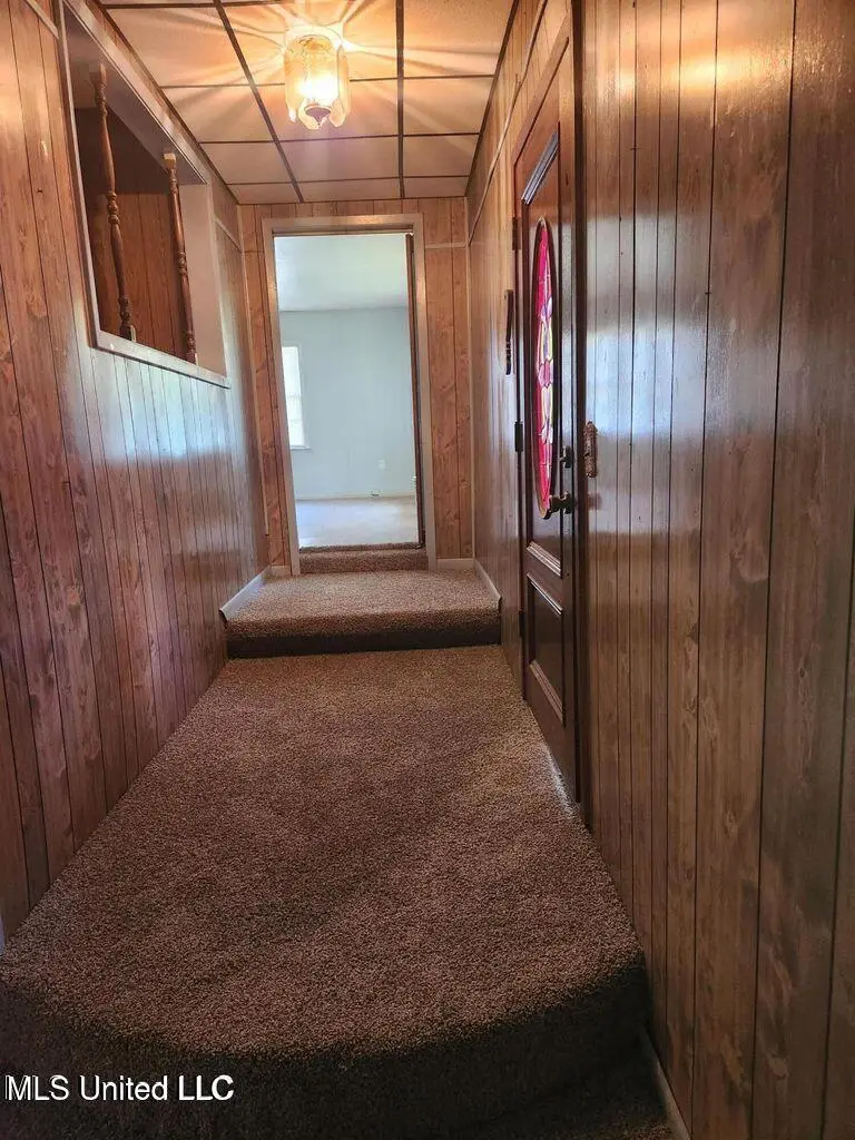 4211 Meadowlane Drive, Jackson, MS 39206 - #2