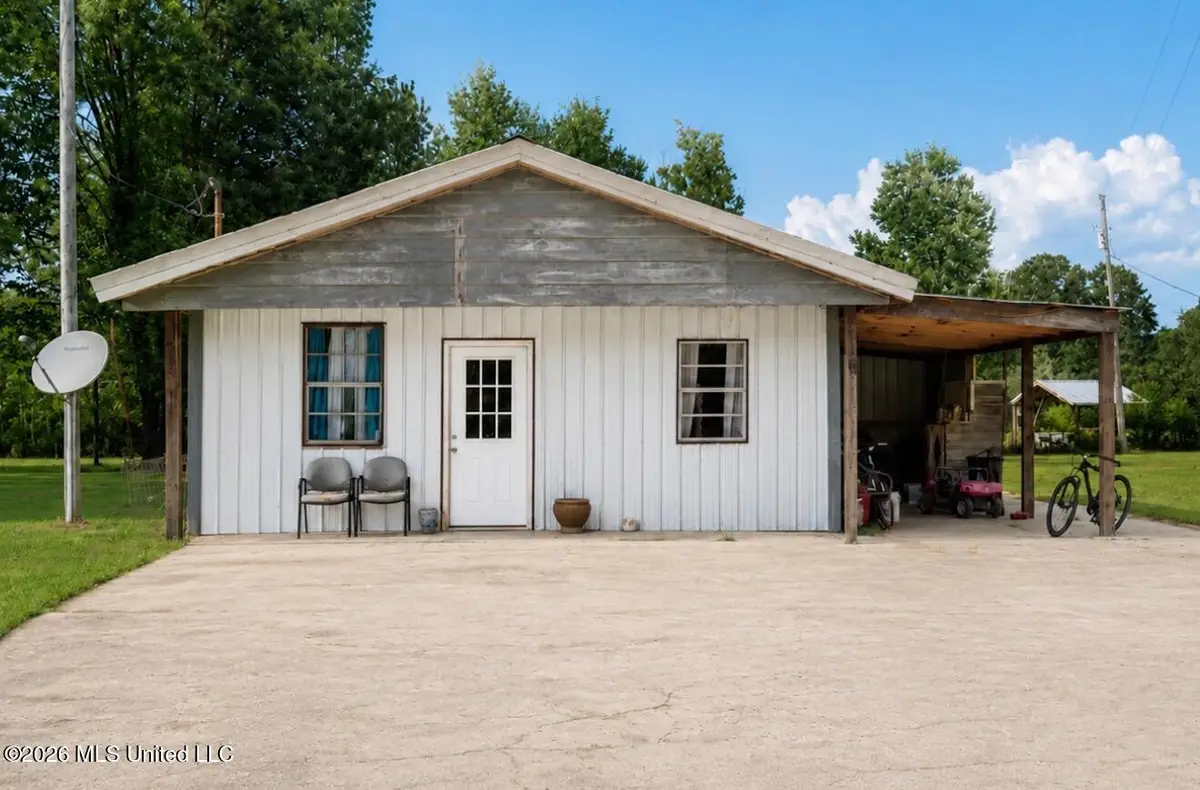 3224 Old Jackson Road, Forest, MS 39074 - #1