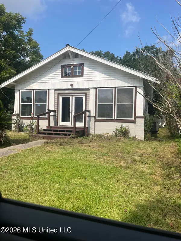 1127 Amar Street, Waveland, MS 39576