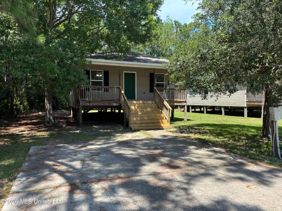 6192 E Ridley Street, Bay Saint Louis, MS 39520 - #2