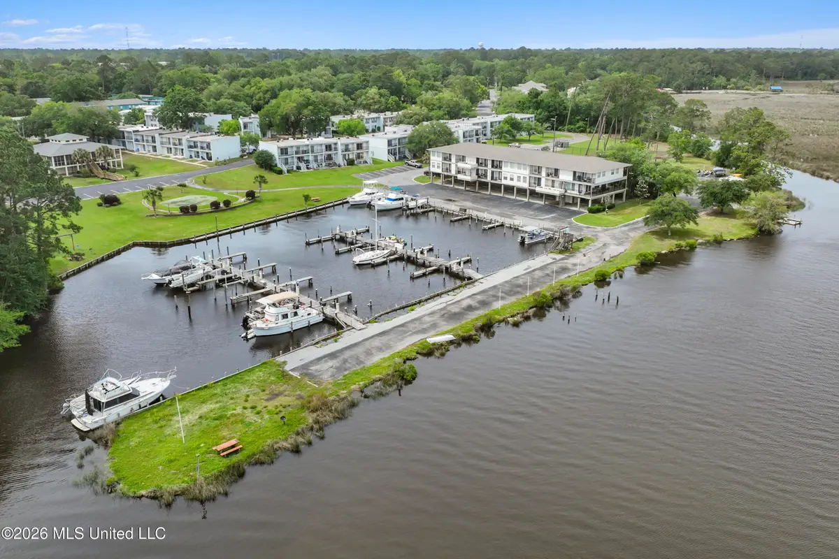 3230 Cumberland Road, Ocean Springs, MS 39564 - #1