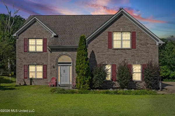 125 Blue Lake Drive, Lake Cormorant, MS 38641