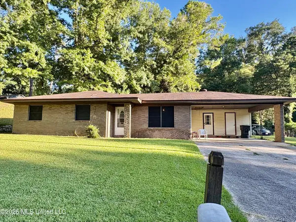 111 Moonmist Drive, Vicksburg, MS 39180