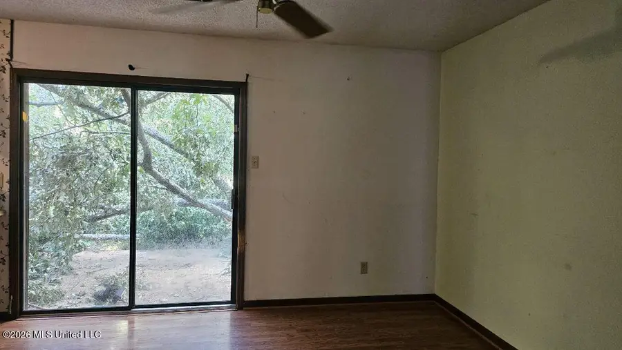 552 Central Avenue, Coldwater, MS 38618 - #3