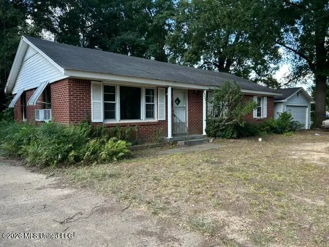 314 Porter Street, Senatobia, MS 38668 - #3