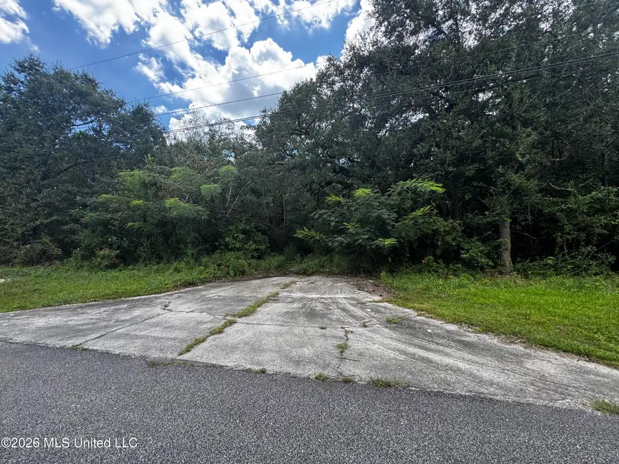 601 Brown Avenue, Waveland, MS 39576 - #2