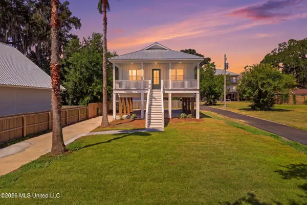 121 Keller Avenue, Biloxi, MS 39530