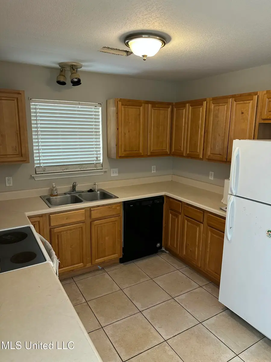 1113 Dorothy Street, Ocean Springs, MS 39564 - #3