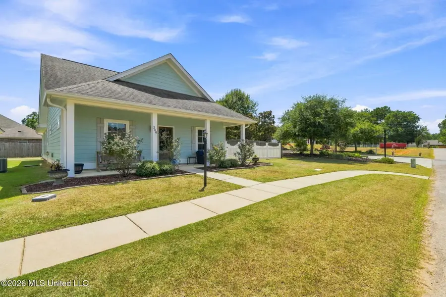 208 Legacy Boulevard, Hattiesburg, MS 39402 - #3