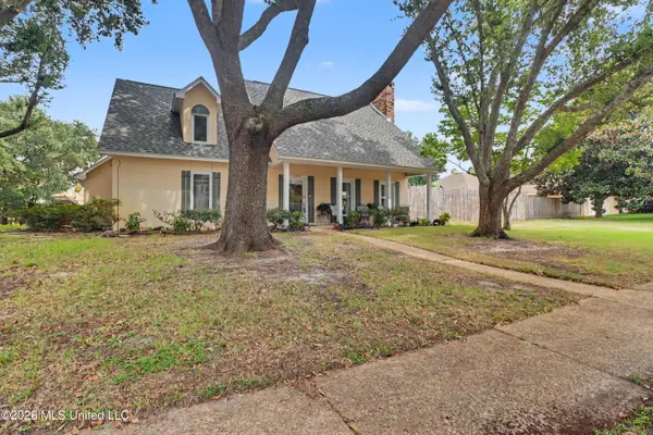 2382 Park Place Drive, Gulfport, MS 39507