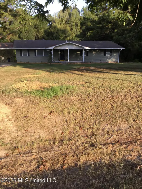 3579 Dry Grove Road, Crystal Springs, MS 39059