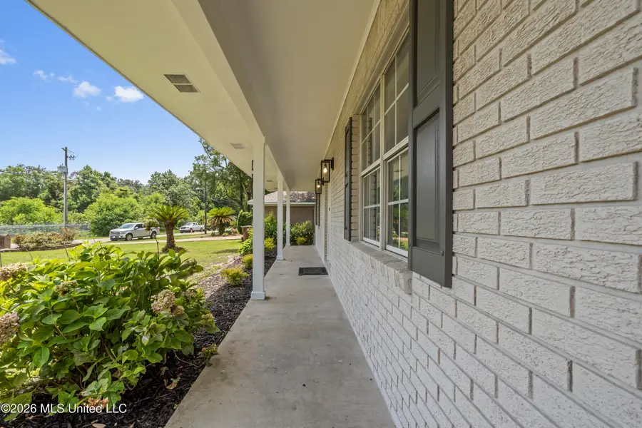 371 Lakeview Boulevard, Biloxi, MS 39531 - #3