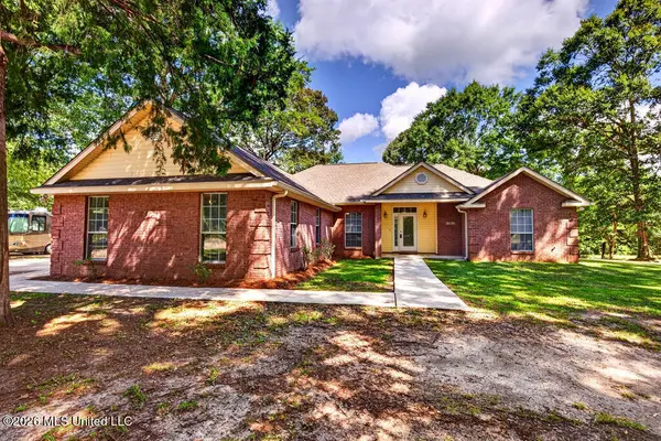 91 Cedar Wood Drive, Perkinston, MS 39573