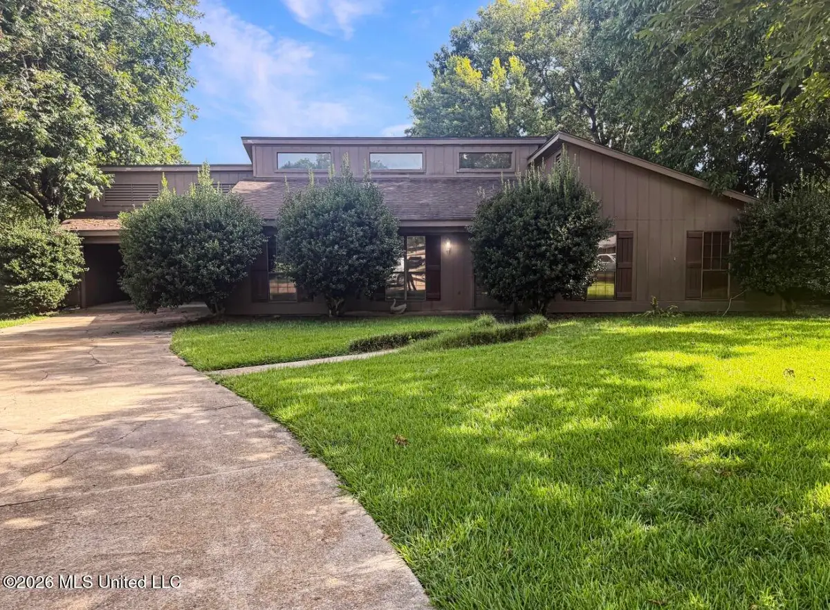 328 S Longmeadow Court, Ridgeland, MS 39157 - #1