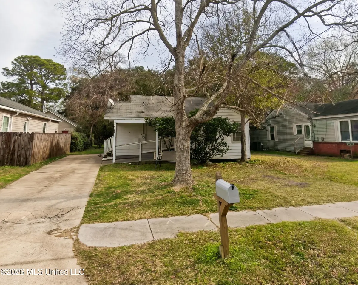 2406 10th, Pascagoula, MS 39567 - #1