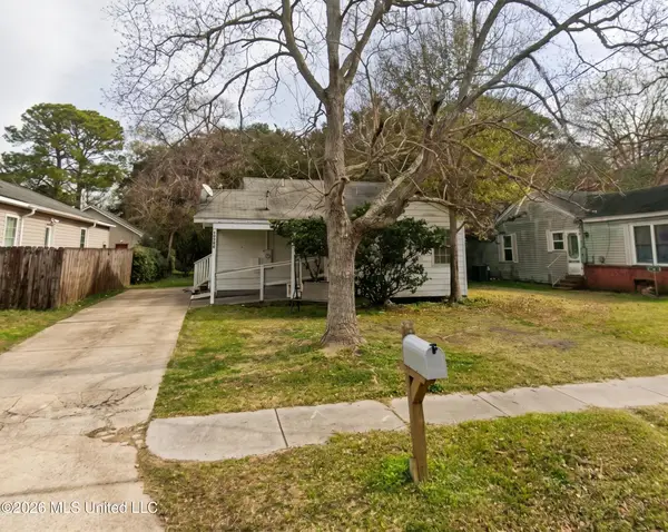 2406 10th, Pascagoula, MS 39567