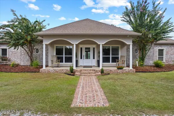 256 Old Creek, Picayune, MS 39466